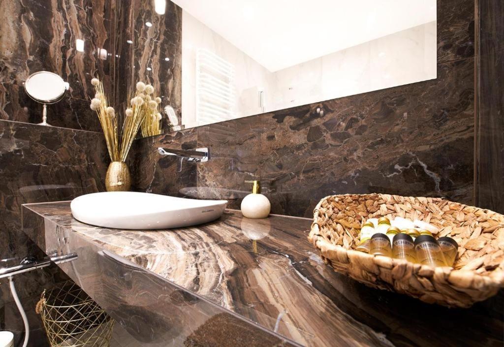 Jacuzzi Spa Prestige Krakow Ngoại thất bức ảnh
